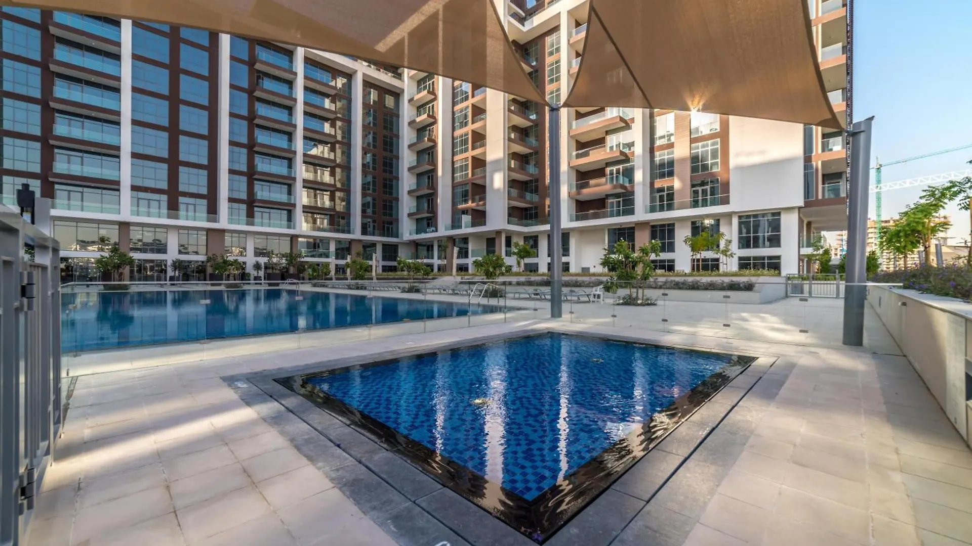 Modern Three Bedroom Plus Private Study Room Dubai Apartment
